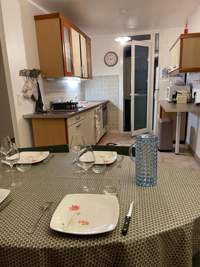 Appartement Les Pieds Dans L'Eau Сен-Мандріє-сюр-Мер Екстер'єр фото